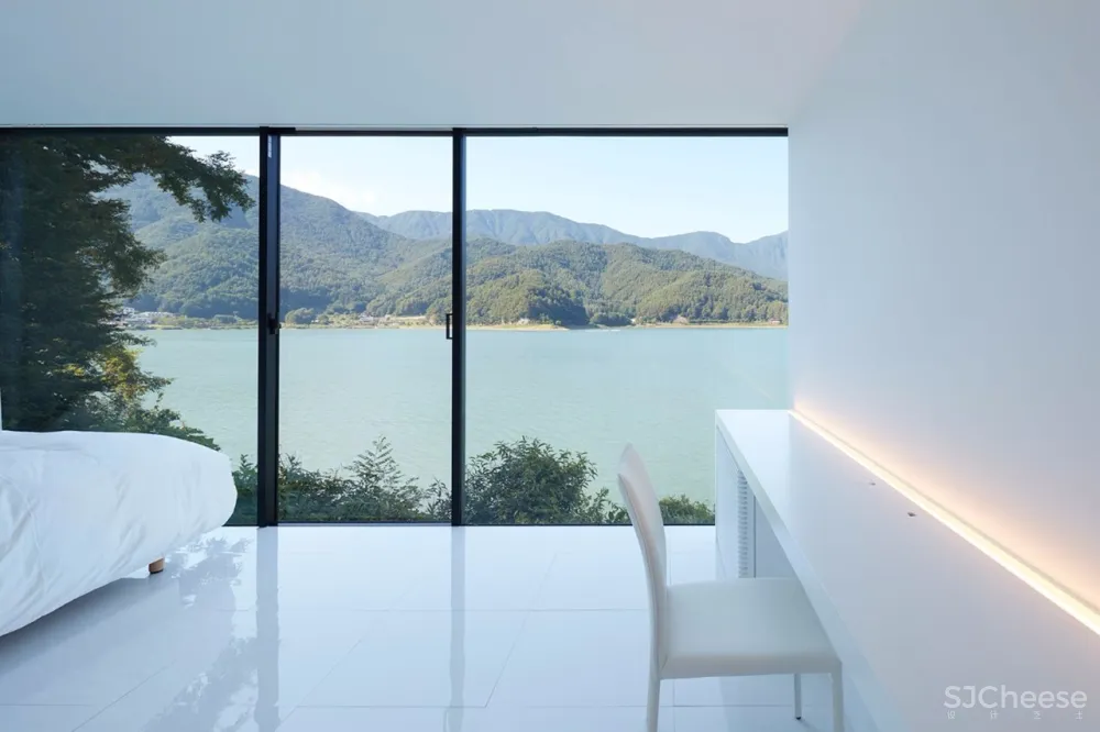 极简大师丨如何将白色做出空灵的境界