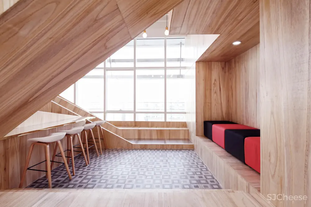 北京银河SOHO一家互联网金融公司办公室设计