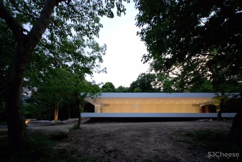 极简大师丨如何将白色做出空灵的境界