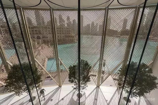 苹果最新米兰旗舰店：最美梦幻苹果店