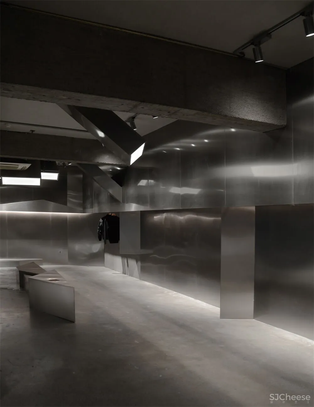 杭州易写男装后现代解构主义空间设计