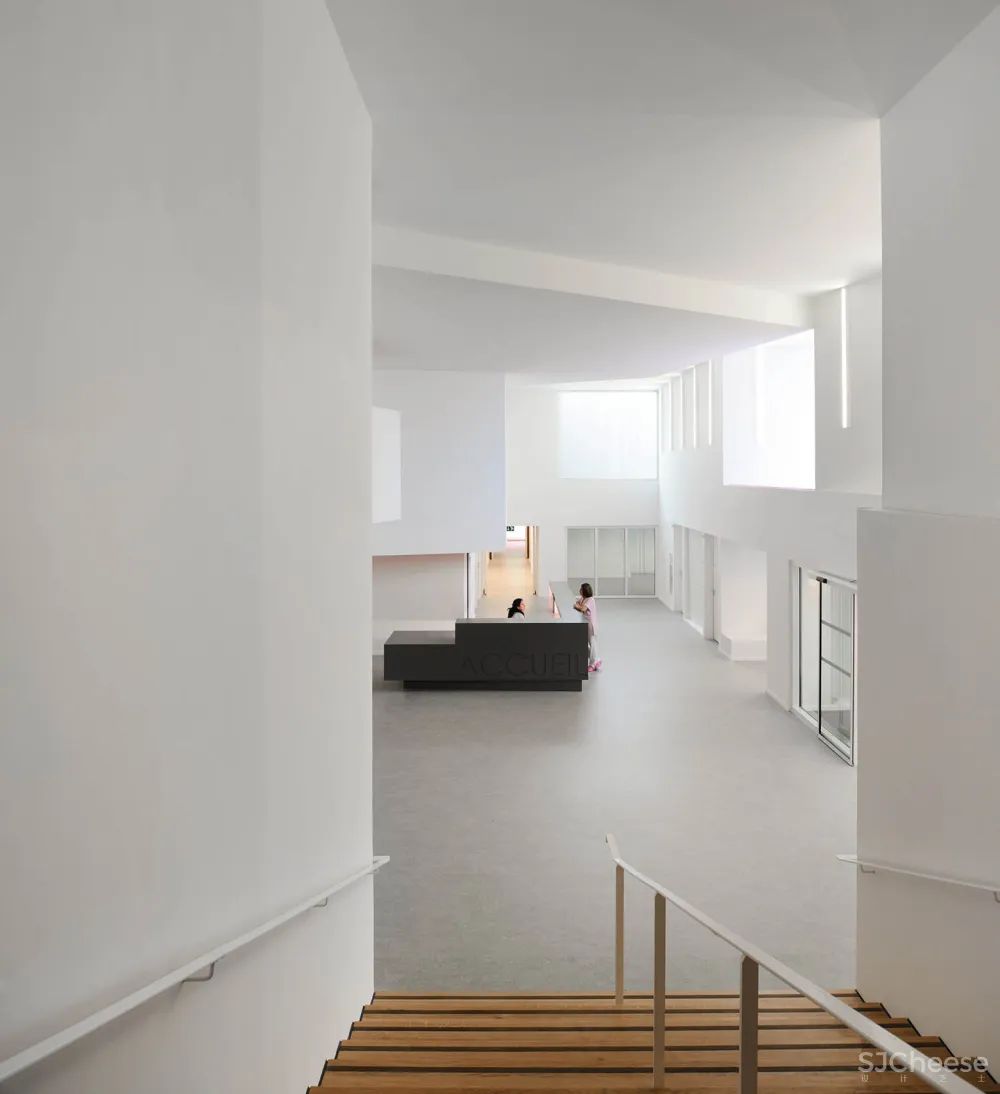 个床位的养老院 法国