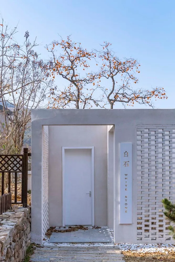 白石酒吧 / 三文建筑/何崴工作室 首