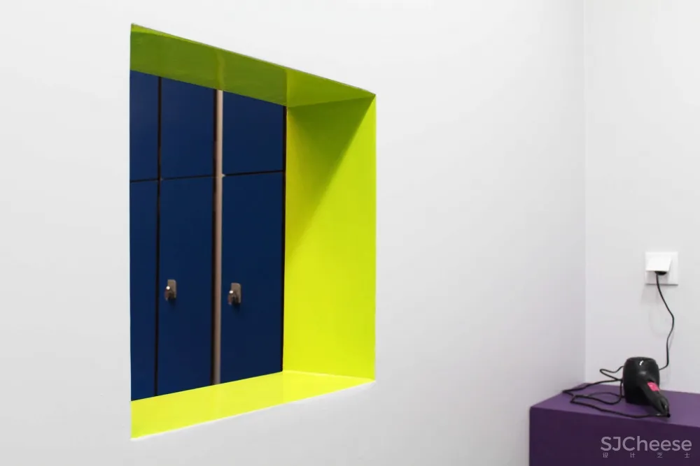 [俱乐部] Kalorias Club Children Dressing Room