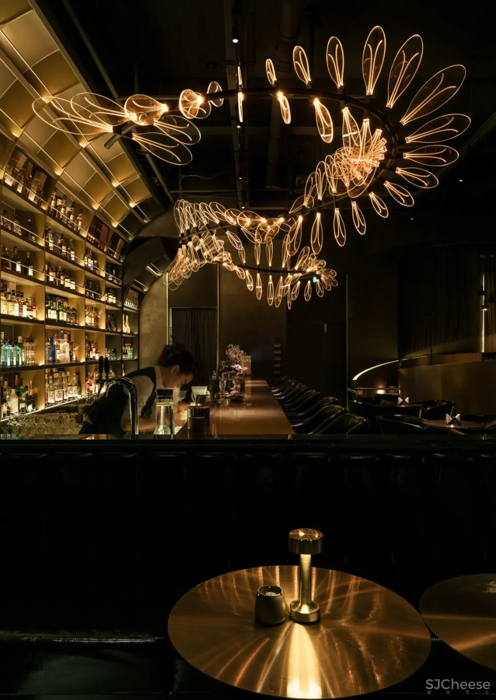 多元选择中追寻,定义独有基因 | 珑腾商业空间设计事务所 首