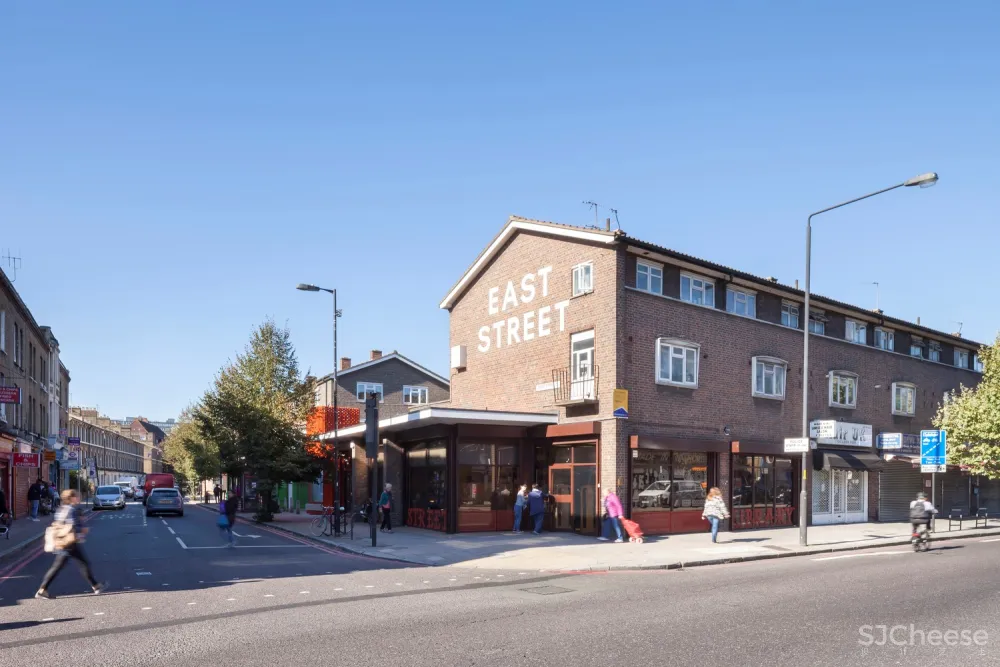 伦敦东大街图书馆 | Southwark Council