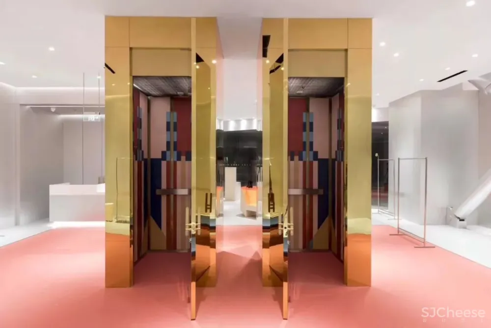 "VVNK JANE PLUS" 极简女装概念店 | 退化建筑