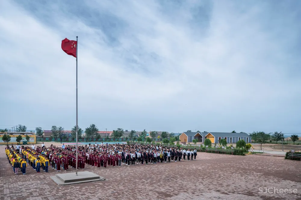 张北县二台镇华夏之星初心图书馆,河北 / 度态建筑