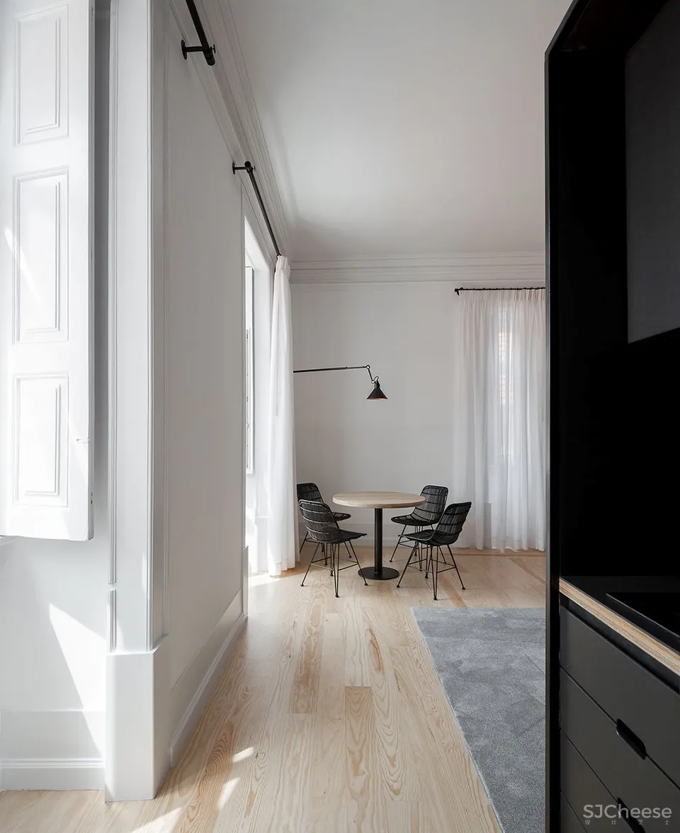 科英布拉酒店改造，葡萄牙 / depA Architects