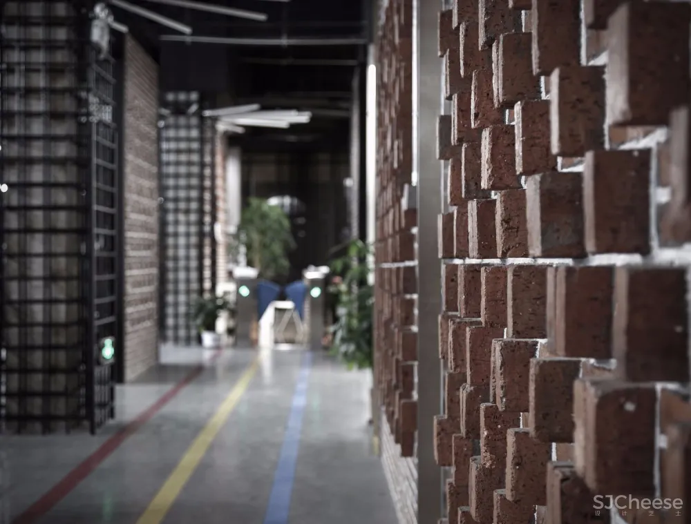 上海建桥学院:健身梦工厂设计