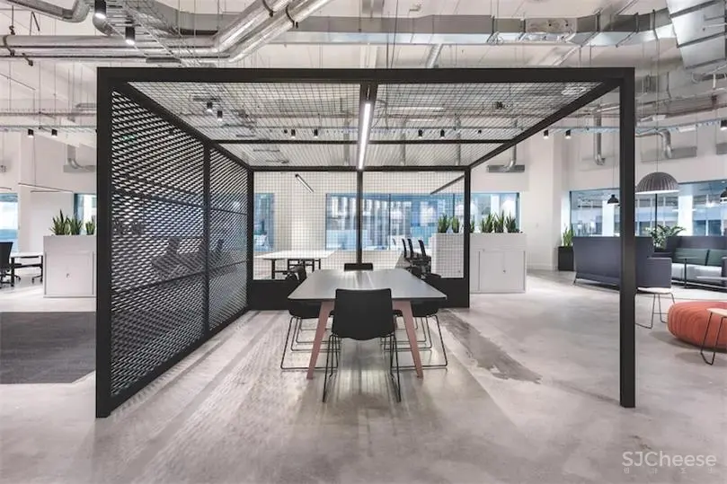 kettal为开放式工作空间设计了模块化“办公亭”