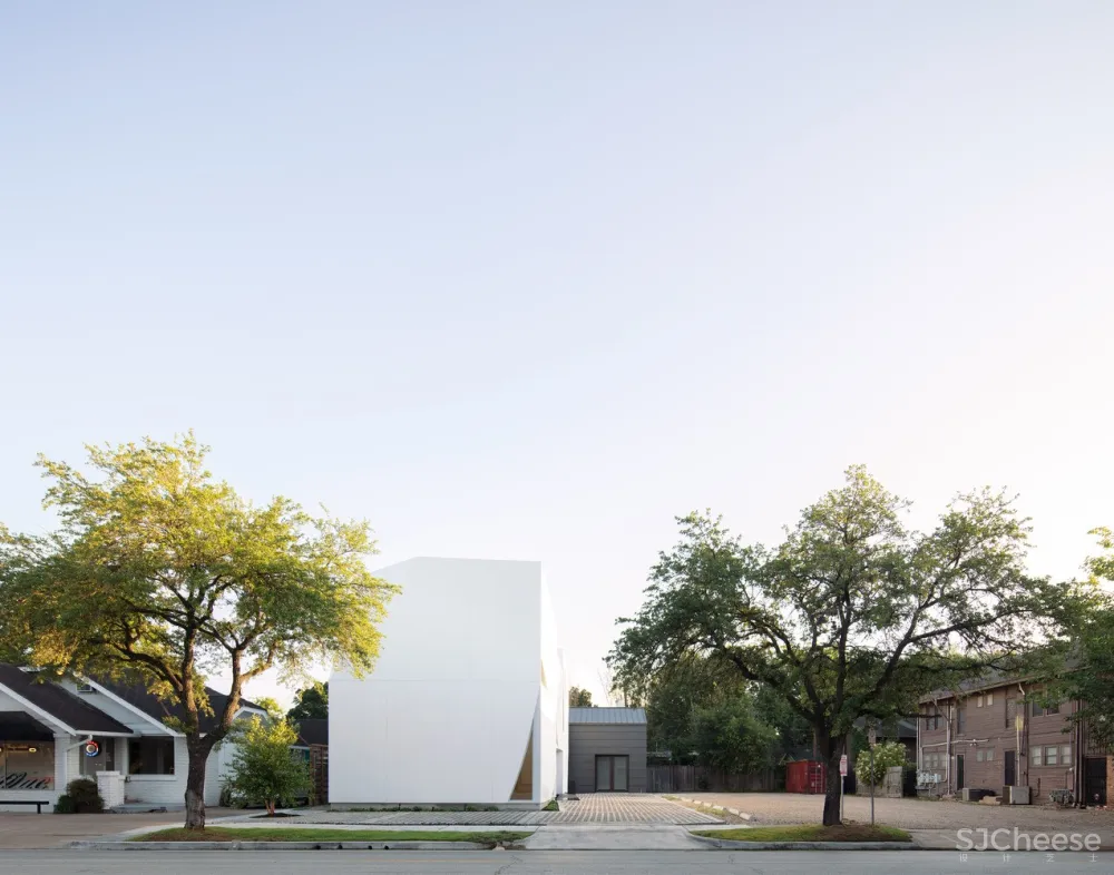 Transart艺术基金会,缝隙进入艺术光 / Schaum/Shieh