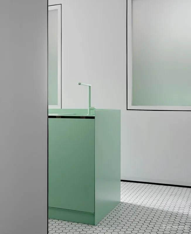 莫斯科 MIA Yoga 瑜伽工作室 :Crosby Studios 首