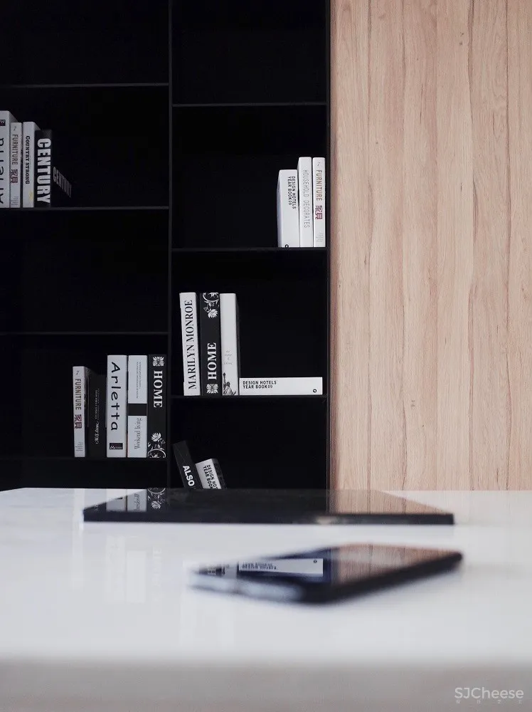 格局·木与黑白灰的完美平衡124m²住宅设计 | 简线设计