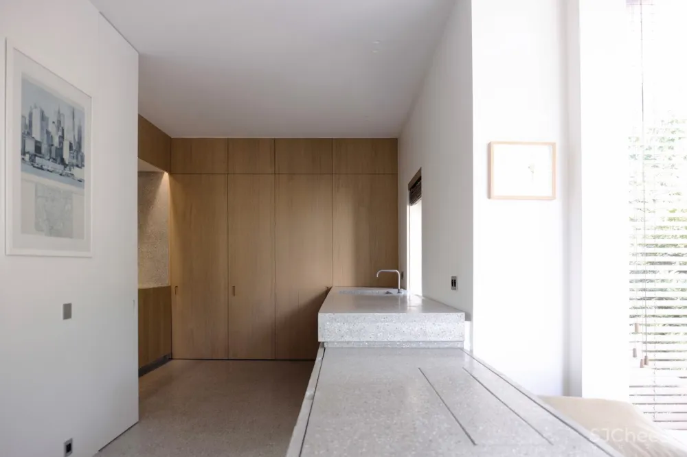 JS 住宅 | 石头与浅木的自然色调