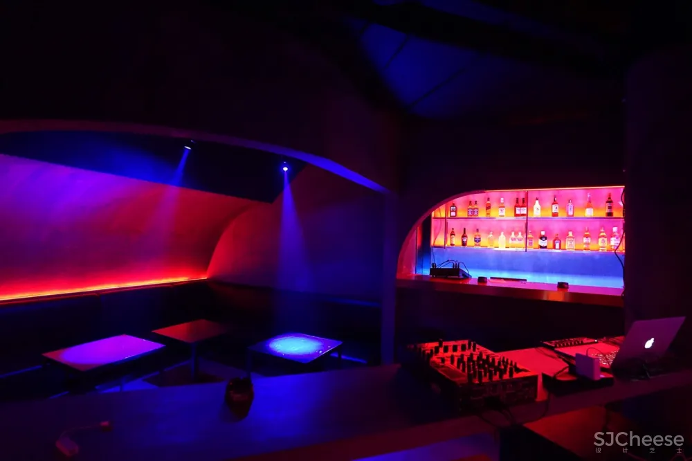 61NANKING地下酒吧 :间禾建筑设计咨询(上海)有限公司