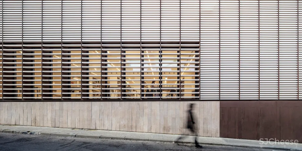 SANT SADURNÍ文化中心,巴塞罗那 / taller 9s arquitectes