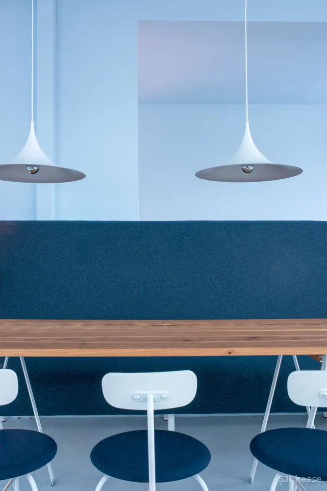 挪威Bakken＆Bæck未来主义办公室改造设计