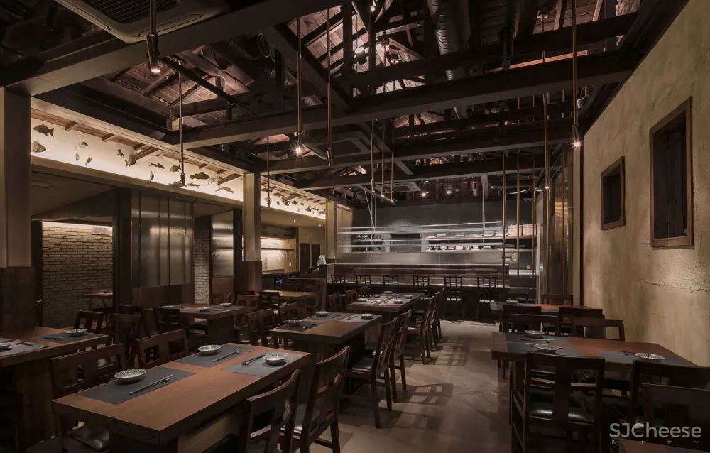 传统木结构餐厅 | GwangHwaMunHaeMul 首