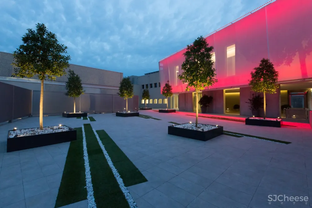 Gotha化妆品公司,意大利 / iarchitects