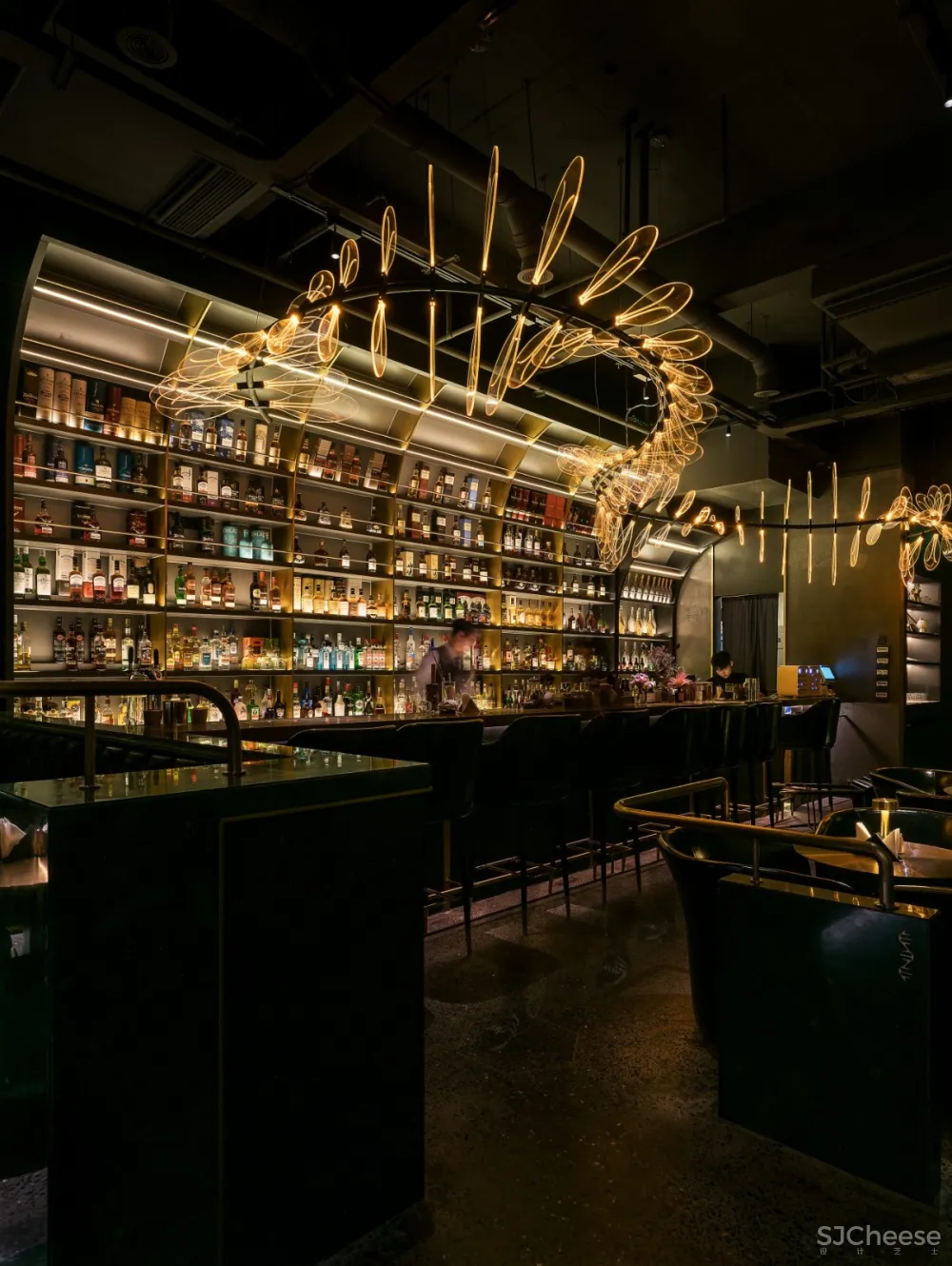 多元选择中追寻,定义独有基因 | 珑腾商业空间设计事务所 首