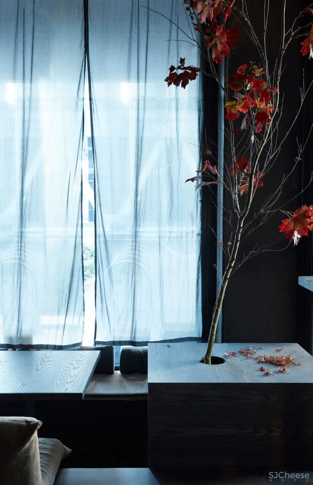 最新 | 高度质感的全黑色调:悉尼 Edition Roasters 咖啡馆 首