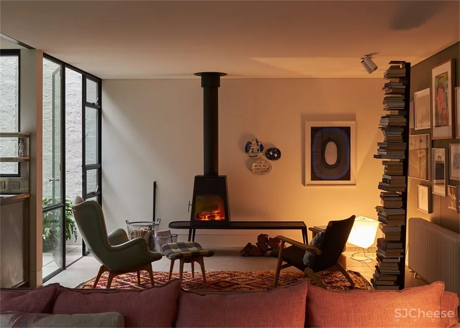 墨尔本Interwar工厂改造家庭住宅设计