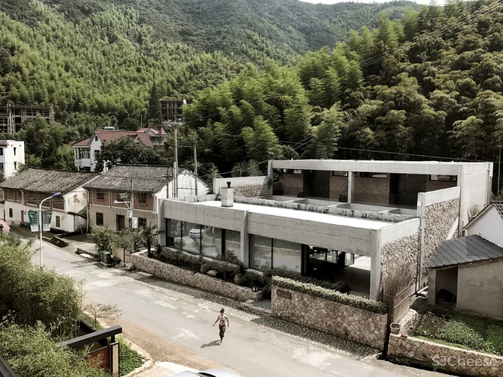 莫干山宿里三号度假酒店 / Atelier XÜK