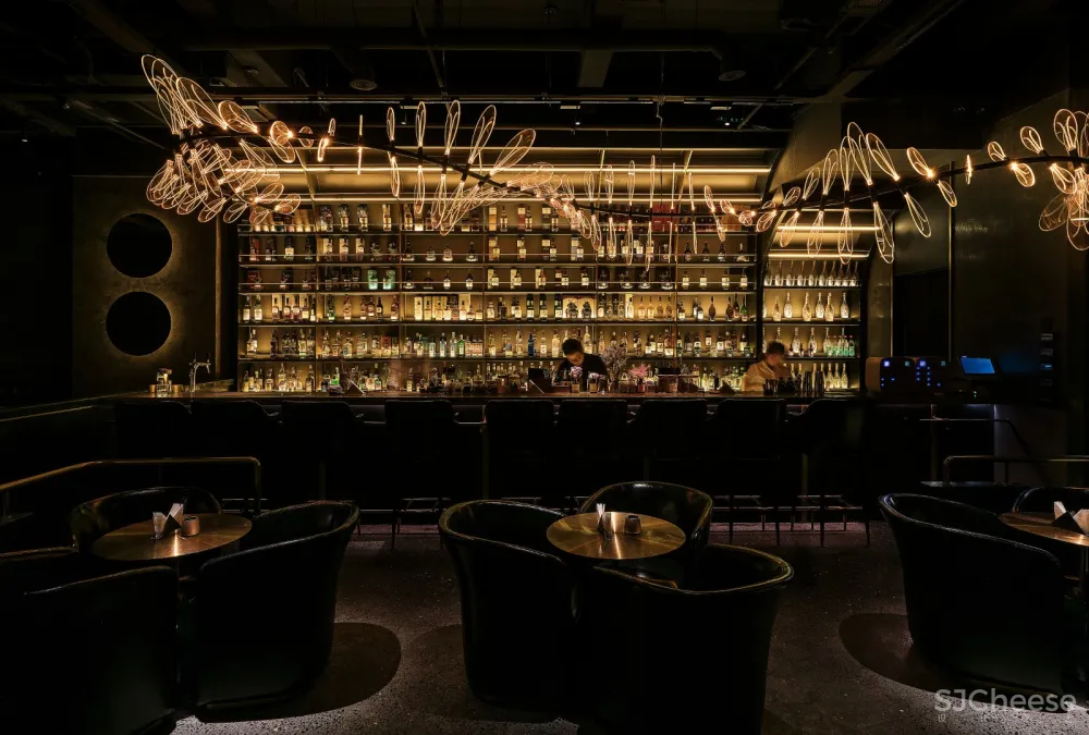 多元选择中追寻，定义独有基因 | 珑腾商业空间设计事务所 首