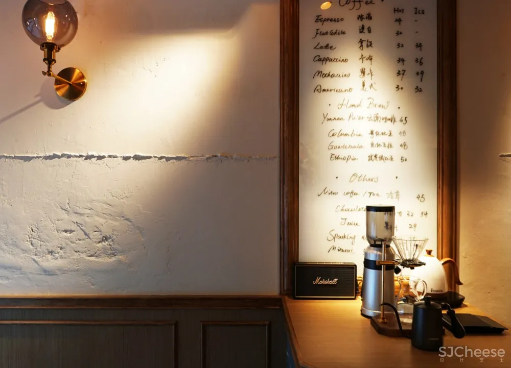 Alphabets coffee 欧式质感小众咖啡店 | 福木设计