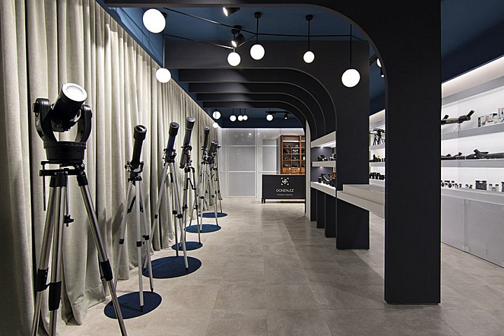 González Fotografía y Astronomía / Nihil Estudio