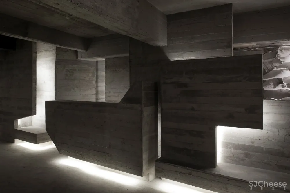 Foro Normandie地下夜店,墨西哥 / Ludwig Godefroy Office 首