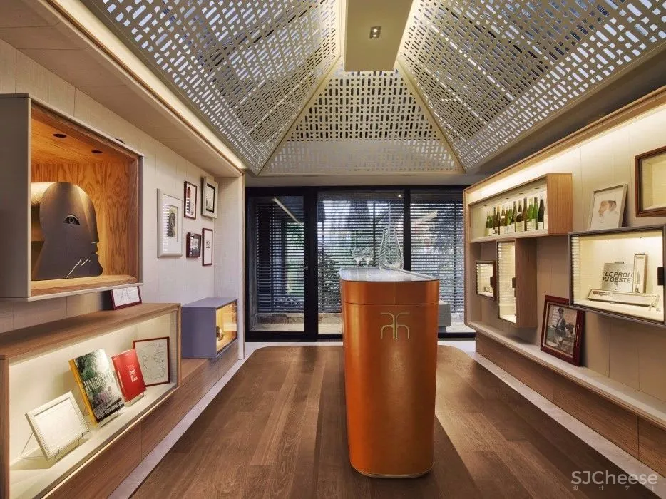 Jouin Manku:法国奢侈品牌 Van Cleef & Arpels精品店设计