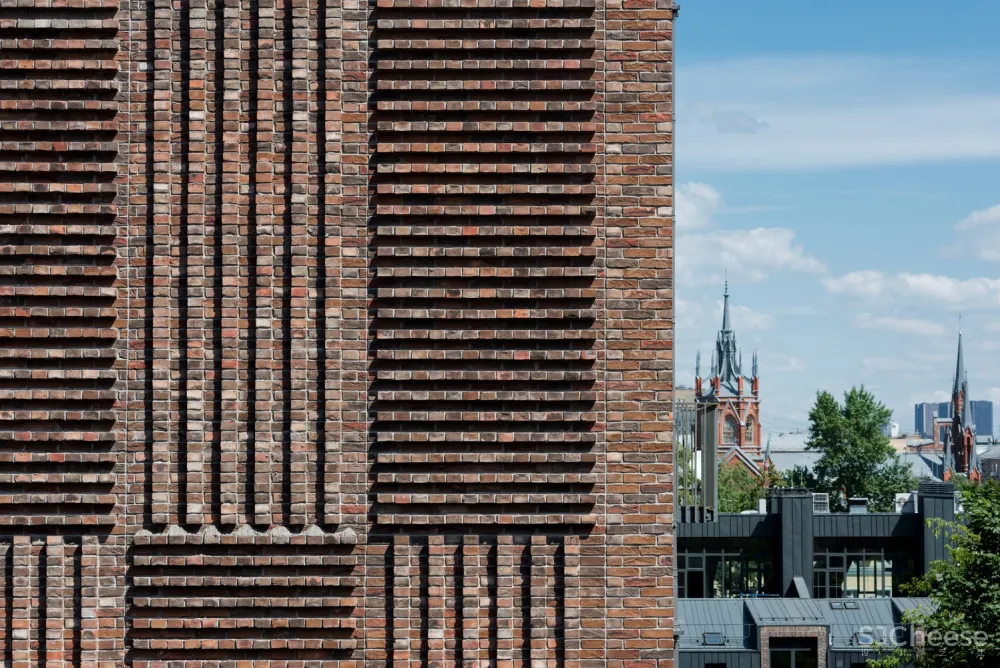 夹层公寓改造 / DNK ag