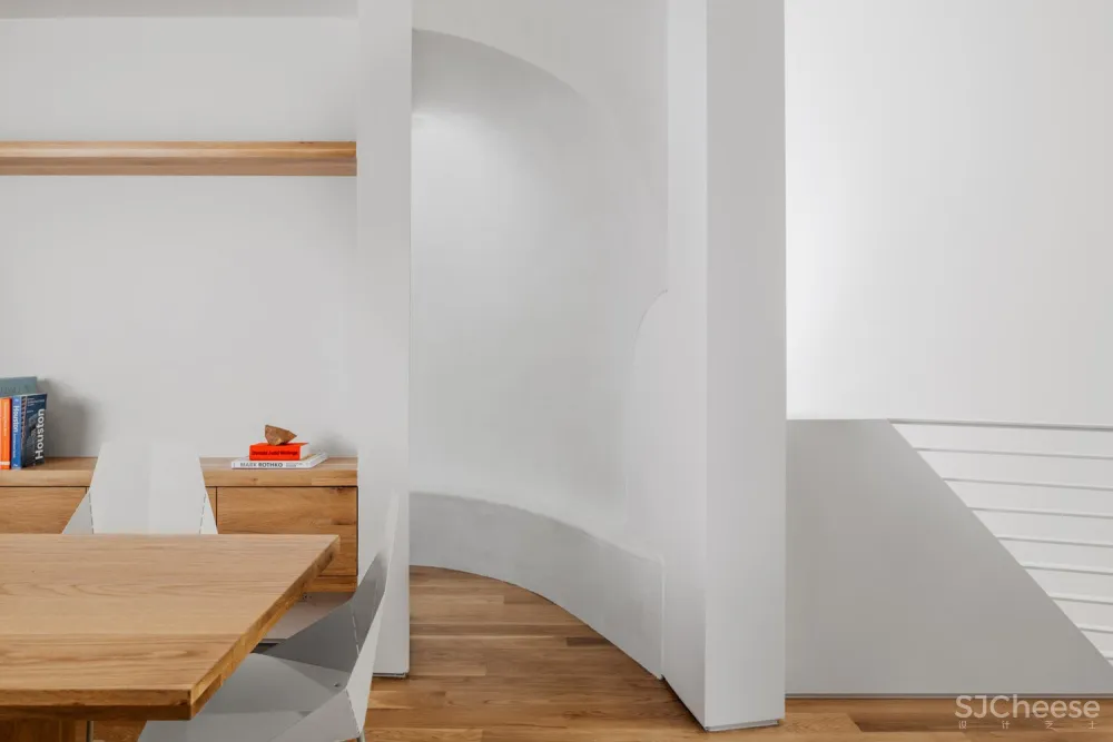 Transart艺术基金会,缝隙进入艺术光 / Schaum/Shieh