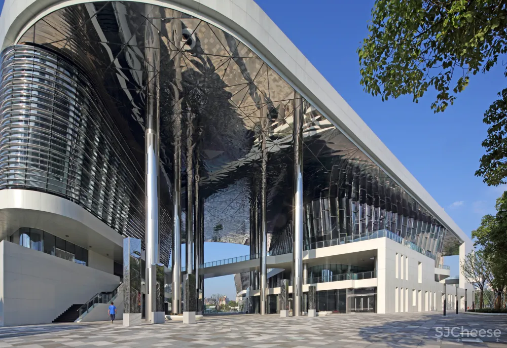 昆山大戏院 / 中国建筑设计研究院本土设计研究中心