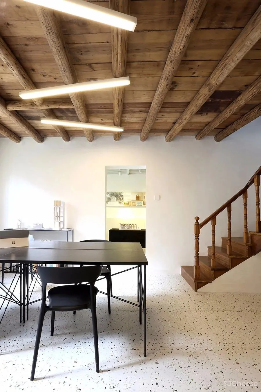 纯净下的历史建构之美 | 高云岭20号Garage House