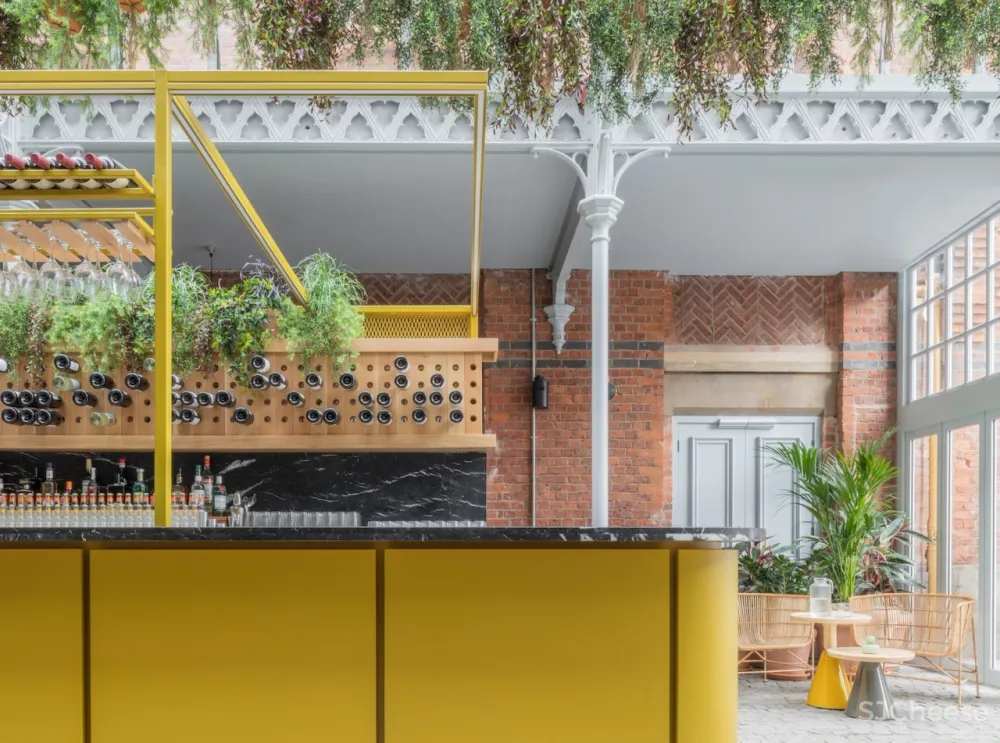 注入经典现代魅力的 Whitworth Locke 酒店 /Grzywinski+Pons 首