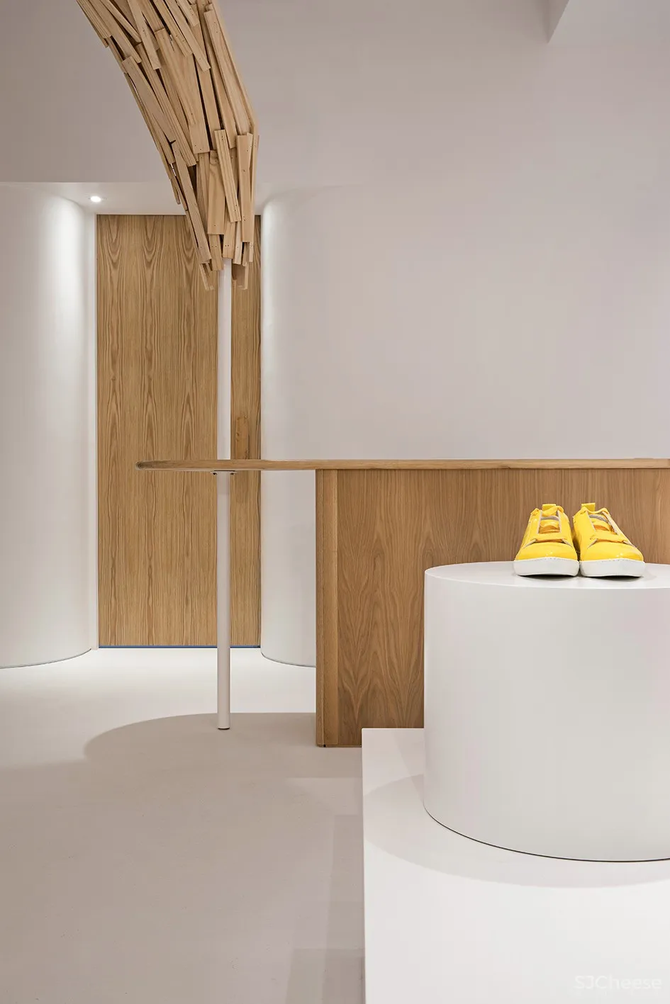 如画廊一般的悉尼Escada Sport旗舰店 | StudioMKZ