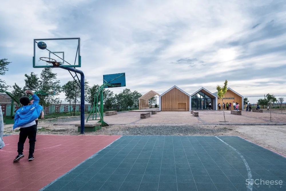 张北县二台镇华夏之星初心图书馆,河北 / 度态建筑