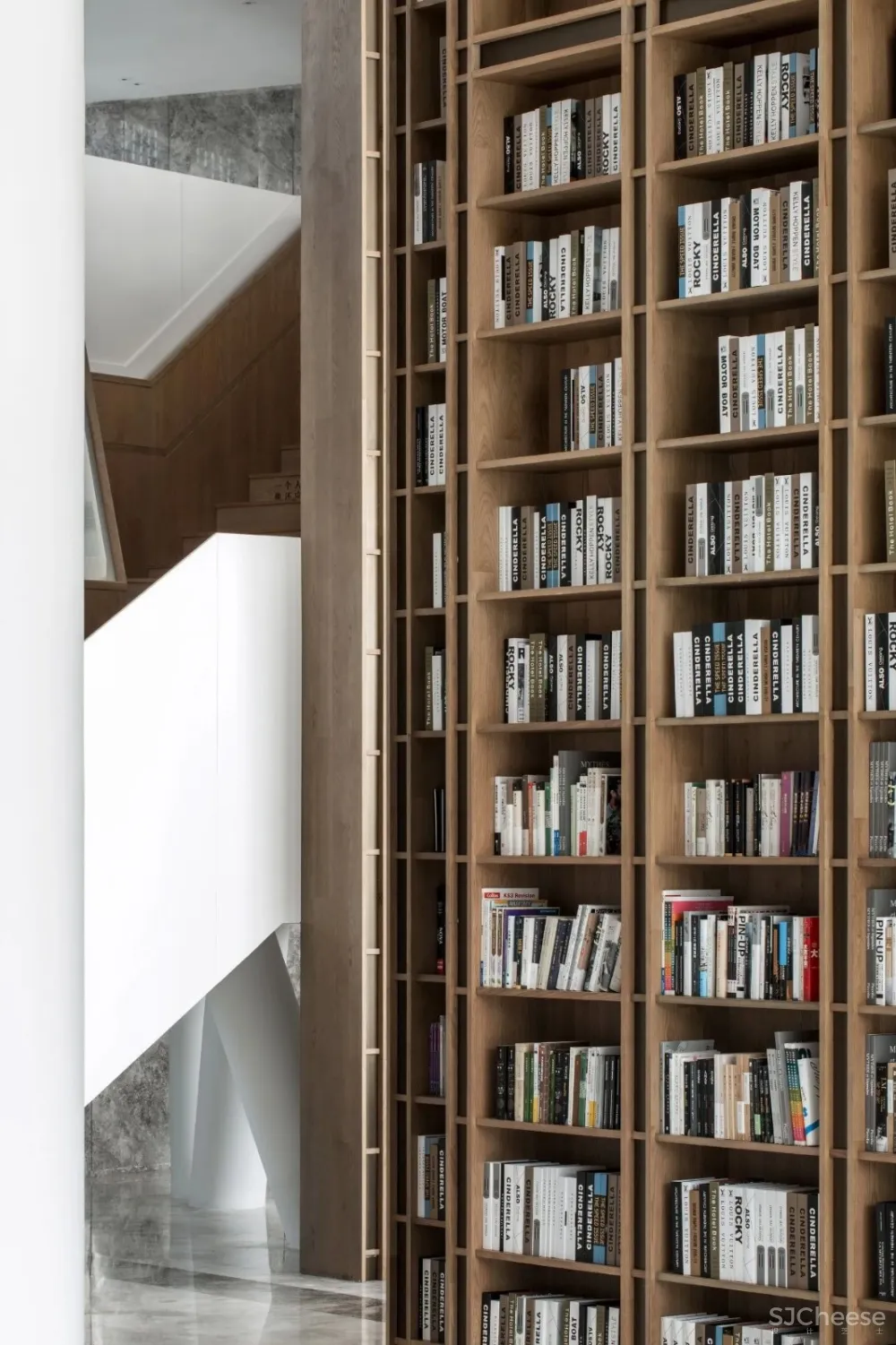 尚壹扬新作：解构的图书馆—— 绿城武汉凤起乐鸣销售中心