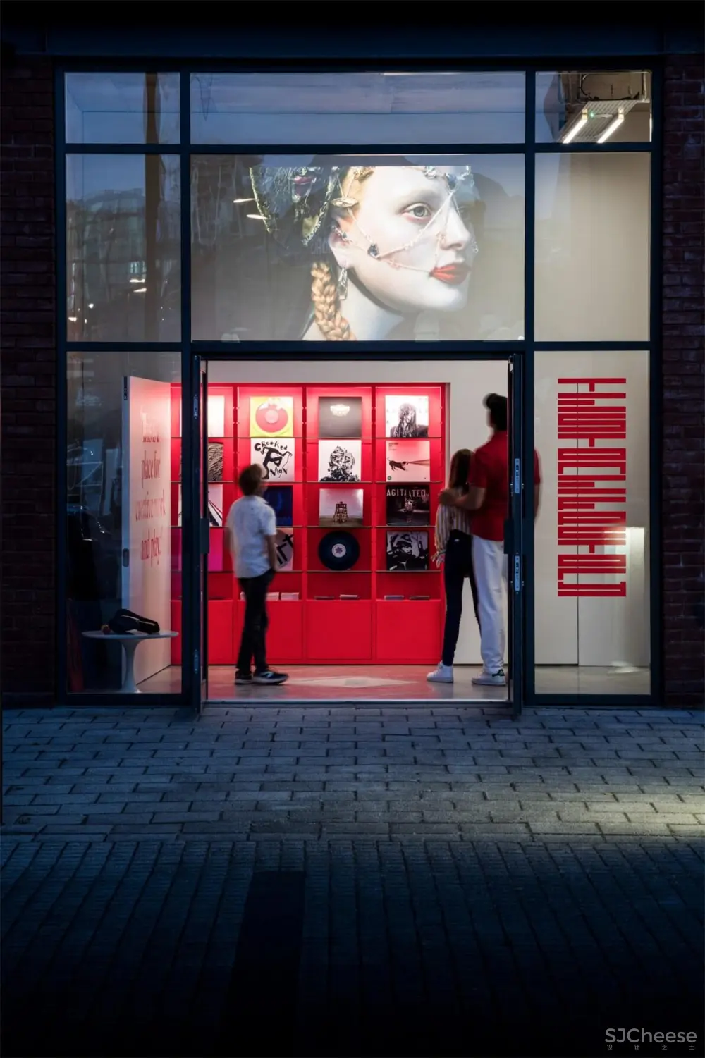 谢菲尔德18世纪铸铁厂改造办公空间设计