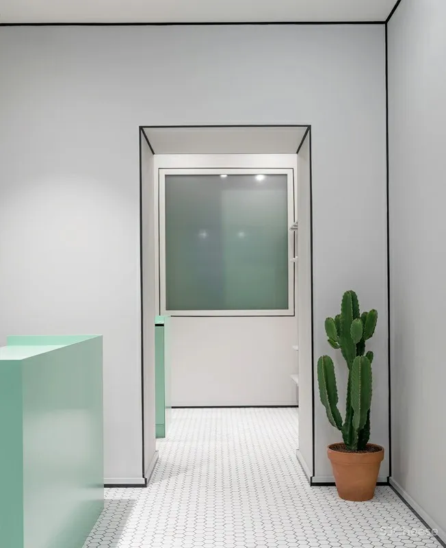 莫斯科 MIA Yoga 瑜伽工作室 :Crosby Studios 首