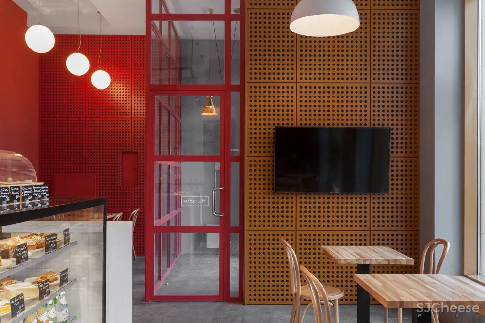 莫斯科48m²Cotto罗马风格咖啡店 | Small Studio 首