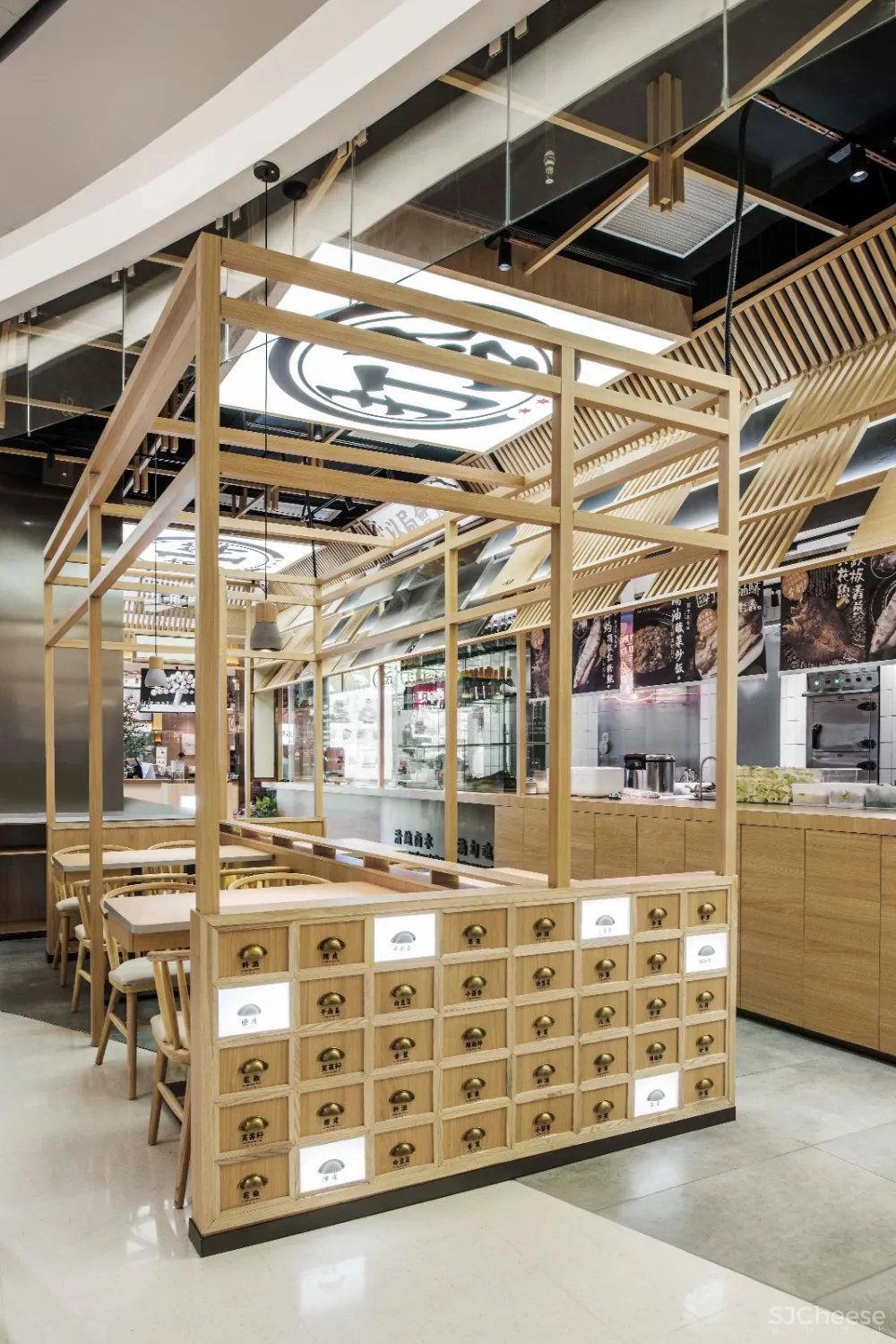 餐厅设计——卤味研究所广州保利中环店 首