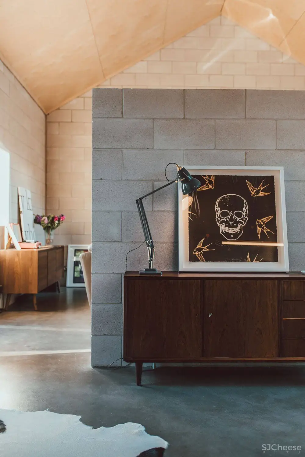 英国一对双胞胎兄弟自建优雅工业之家