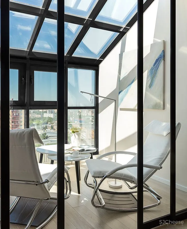 三个孩子的家，莫斯科180m²明亮顶层公寓 | Kirill Sokolov