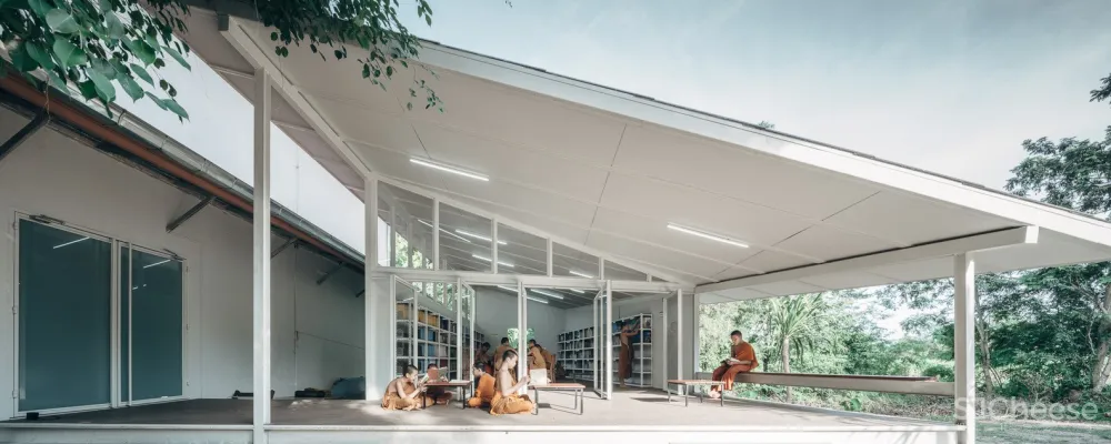 泰国寺庙院校旧楼改造,提供新僧侣生活区 / Skarn Chaiyawat + Rina Shindo + Witee Wisuthumporn 首