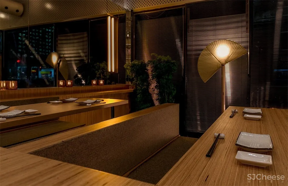 加拿大蒙特利尔LE BLOSSOM日本餐厅设计