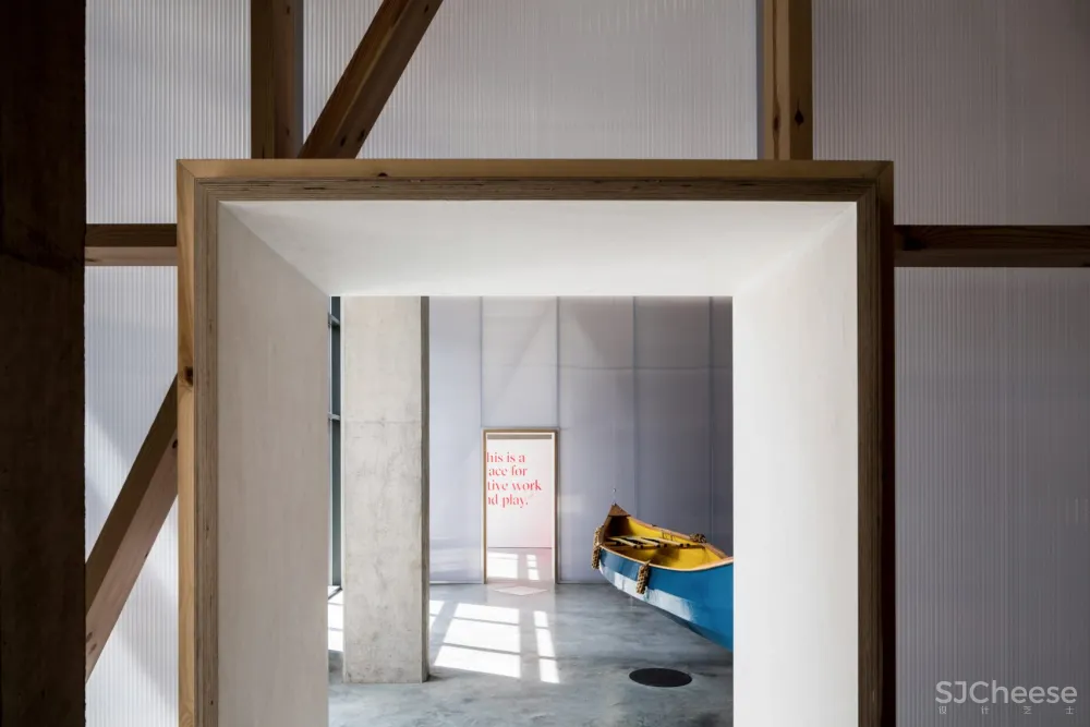 谢菲尔德18世纪铸铁厂改造办公空间设计